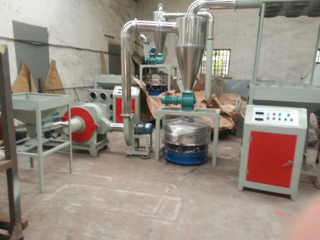 520型刀盤簡易式磨粉機(jī)
